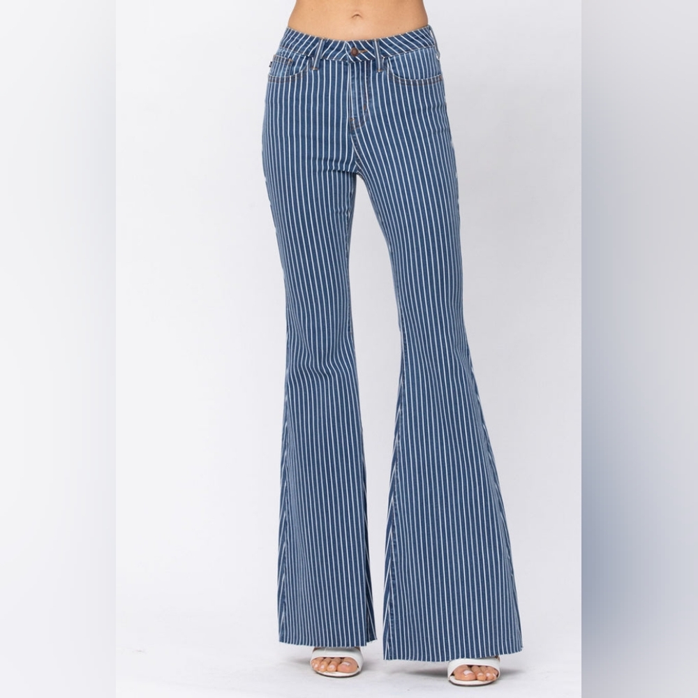 Judy Blue high rise flare jeans